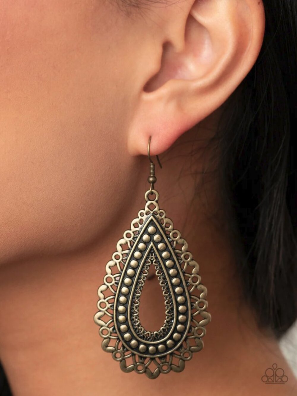 Paparazzi Jewelry Accessories - Texture Garden - Brass Earrings - Vintage